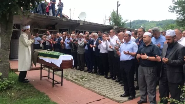 Bartın'daki selde hayatını kaybeden yaşlı adam defnedildi