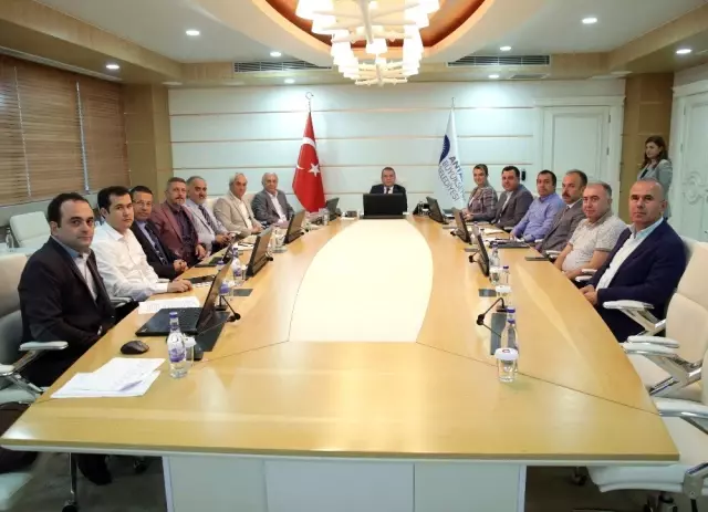 Başkan Böcek: Başkan Böcek: