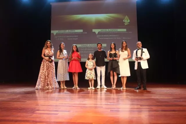 'Best Of Kültür 2019' ödülleri sahiplerini buldu 'Best Of Kültür 2019' ödülleri sahiplerini buldu