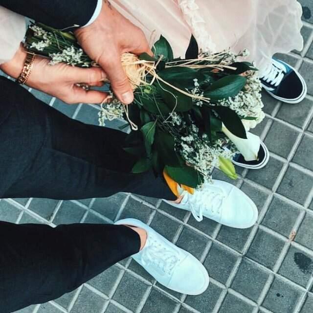 Bir hafta önce evlenen Müge Boz, hamile olduğunu duyurdu