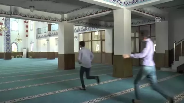 Doğu'da camilerden çocuk sesleri yankılanıyor - ŞIRNAK Doğu'da camilerden çocuk sesleri yankılanıyor - ŞIRNAK