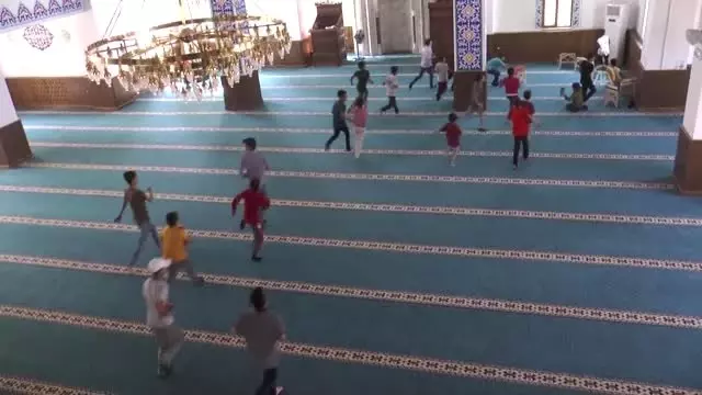 Doğu'da camilerden çocuk sesleri yankılanıyor - ŞIRNAK Doğu'da camilerden çocuk sesleri yankılanıyor - ŞIRNAK
