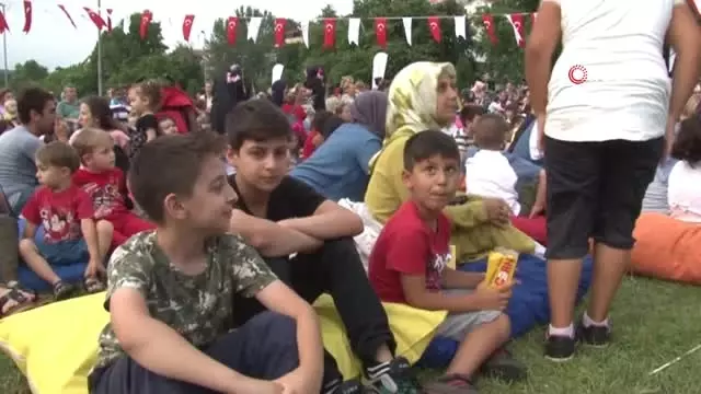 Beykoz'da Yaz Şenliği neşe saçıyor Beykoz'da Yaz Şenliği neşe saçıyor