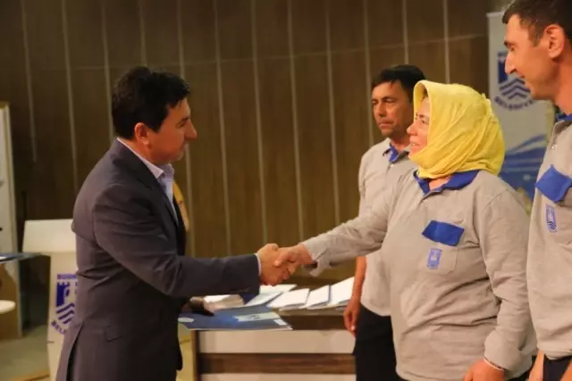 Bodrum Belediyesi'nden başarılı personele ödül Bodrum Belediyesi'nden başarılı personele ödül