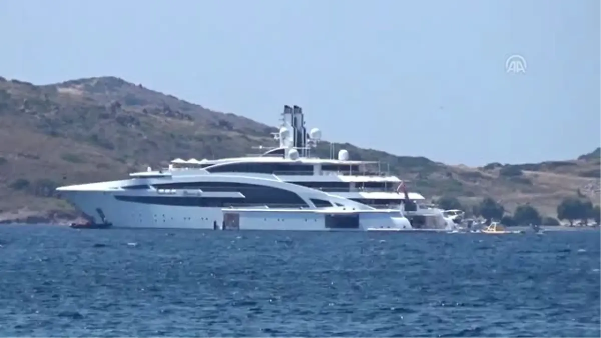 Kazak milyarderin mega yatı Bodrum'da