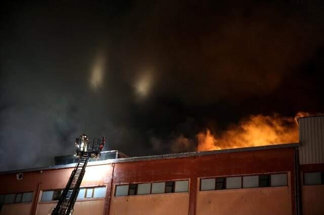 Son dakika! Tekstil ve plastik fabrikasında yangın: 4 ölü, 2 yaralı