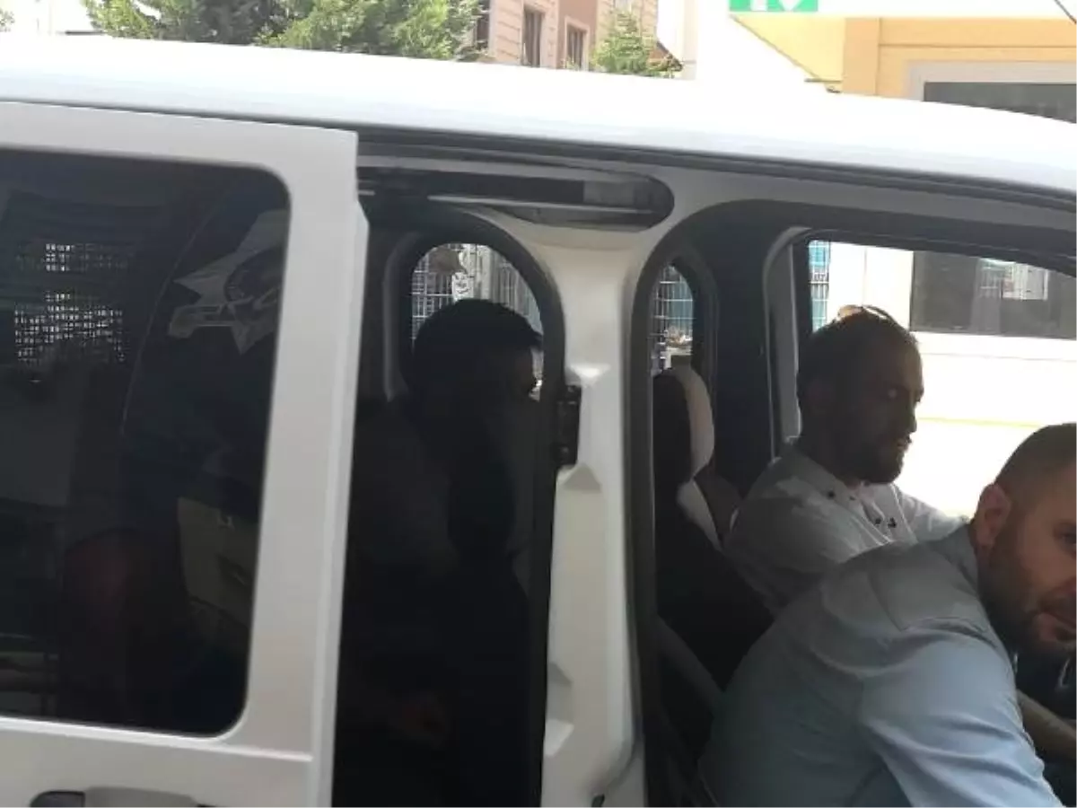 Tacizcisini kalbinden bıçaklayarak öldüren kişi tutuklandı