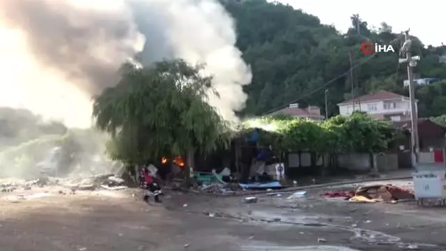 Zonguldak'ta balıkçı barınağında patlama: 1 yaralı Zonguldak'ta balıkçı barınağında patlama: 1 yaralı