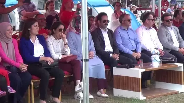 47 yaşında dördüncü üniversiteden mezun oldu