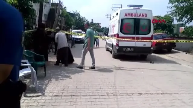 ADANA SURİYELİ MUKADDES, BOĞAZI KESİLEREK ÖLDÜRÜLDÜ; BABA VE AĞABEY GÖZALTINDA ADANA SURİYELİ MUKADDES, BOĞAZI KESİLEREK ÖLDÜRÜLDÜ; BABA VE AĞABEY GÖZALTINDA