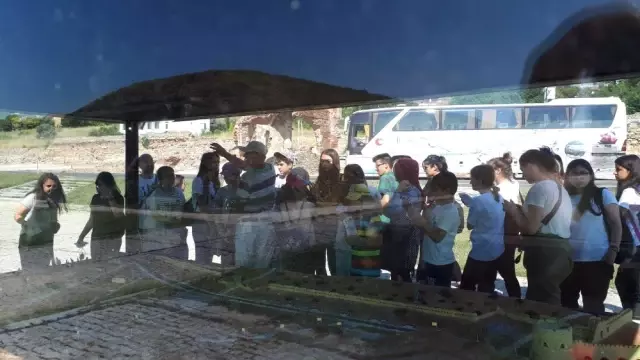 Eğirdir'de başarılı öğrencilere Çanakkale gezisi ödülü