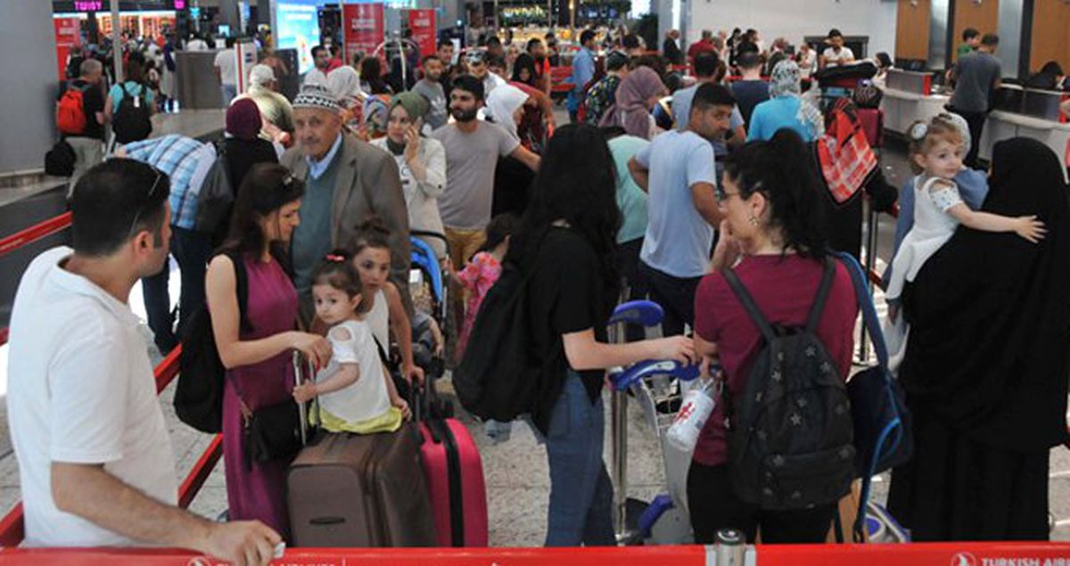 İstanbul Havalimanı'nda seçim yoğunluğu