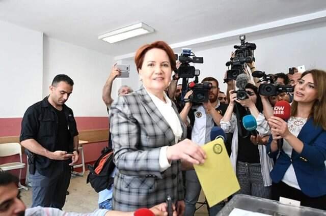 İstanbul seçimini yapıyor! 10,5 milyon kişi yeniden sandık başında