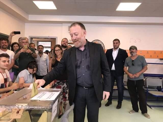 İstanbul seçimini yapıyor! 10,5 milyon kişi yeniden sandık başında