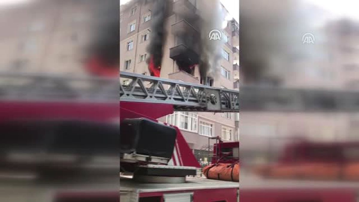 Kozyatağı'nda yangın: 2 ölü, 1 yaralı