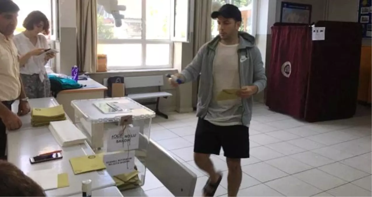 Sanatçı Oğuzhan Koç, oyunu kullanarak Kayseri'deki konserine gitti