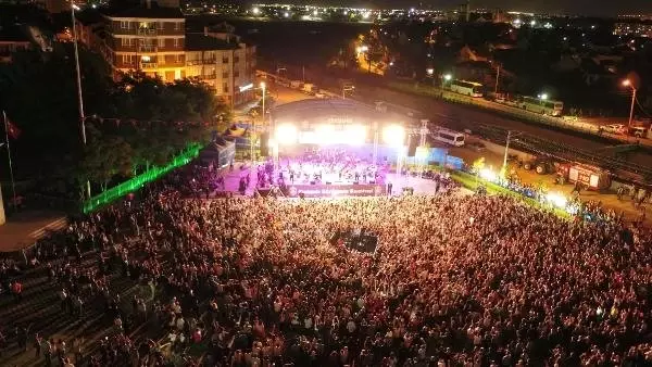 'Senforock', 20 bin kişiyi coşturdu