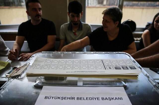 Son dakika! Oy verme işlemi başladı! İstanbullular belediye başkanını seçiyor