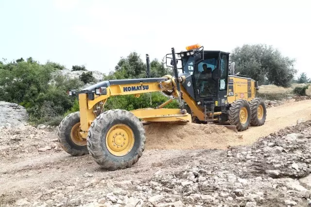 Tarsus'taki afetin yaraları sarılıyor Tarsus'taki afetin yaraları sarılıyor