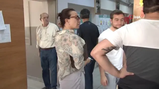 Başarılı oyuncu Demet Akbağ oyunu Beşiktaş'ta kullandı