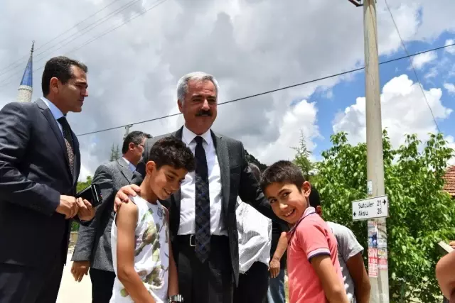 Vali Seymenoğlu dolu hasarı gören bölgeleri inceledi