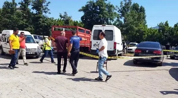 Alanya'da silahlı kavga: 1 yaralı Alanya'da silahlı kavga: 1 yaralı