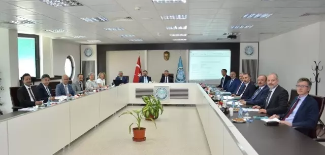 Balıkesir Üniversitesi, Üniversitelerarası Kurul Yönetim Kuruluna ev sahipliği yaptı Balıkesir Üniversitesi, Üniversitelerarası Kurul Yönetim Kuruluna ev sahipliği yaptı