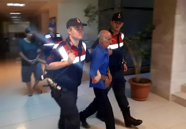 Yasak aşk bebeğini gizlice doğurup çöp konteynerine attı! Cani anne-baba tutuklandı