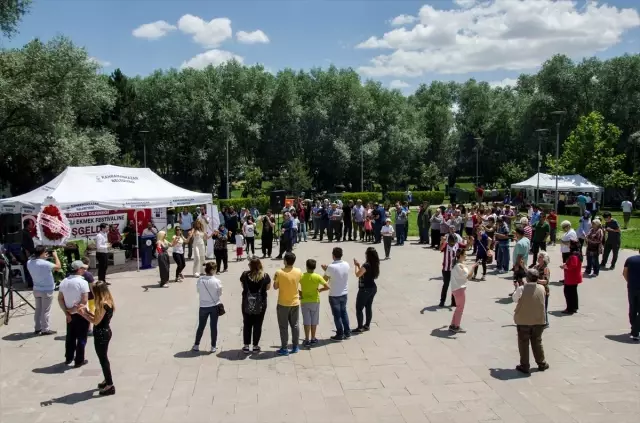 Elazığlılar 'Peynirli Ekmek' festivalinde buluştu Elazığlılar 'Peynirli Ekmek' festivalinde buluştu