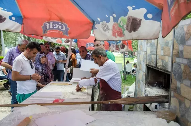 Elazığlılar 'Peynirli Ekmek' festivalinde buluştu Elazığlılar 'Peynirli Ekmek' festivalinde buluştu