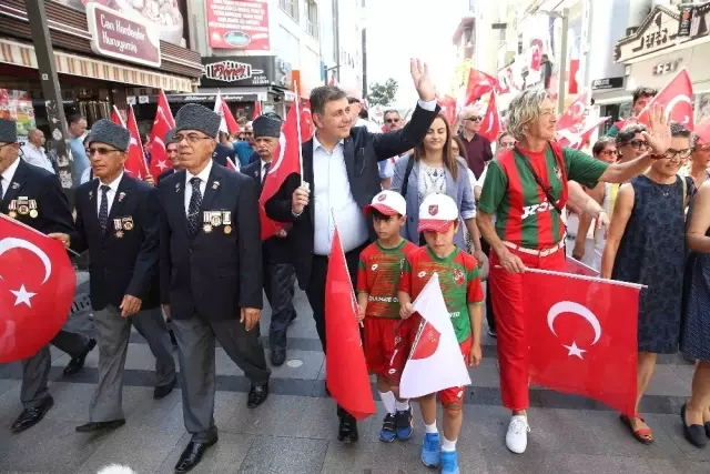 Karşıyaka'nın gurur günü Karşıyaka'nın gurur günü