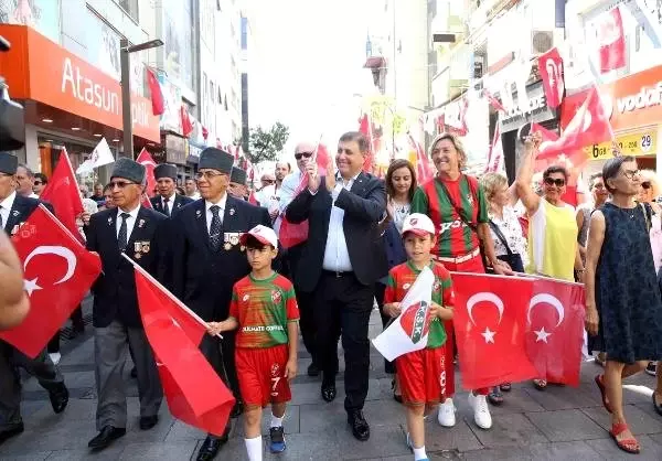 Karşıyaka'nın gurur günü Karşıyaka'nın gurur günü
