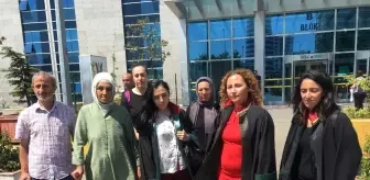 Güler Yılmaz: Kartal'da 21 kişinin öldüğü Yeşilyurt Apartmanı davasında mağdurlar konuştu Güler Yılmaz: Kartal'da 21 kişinin öldüğü Yeşilyurt Apartmanı davasında mağdurlar konuştu