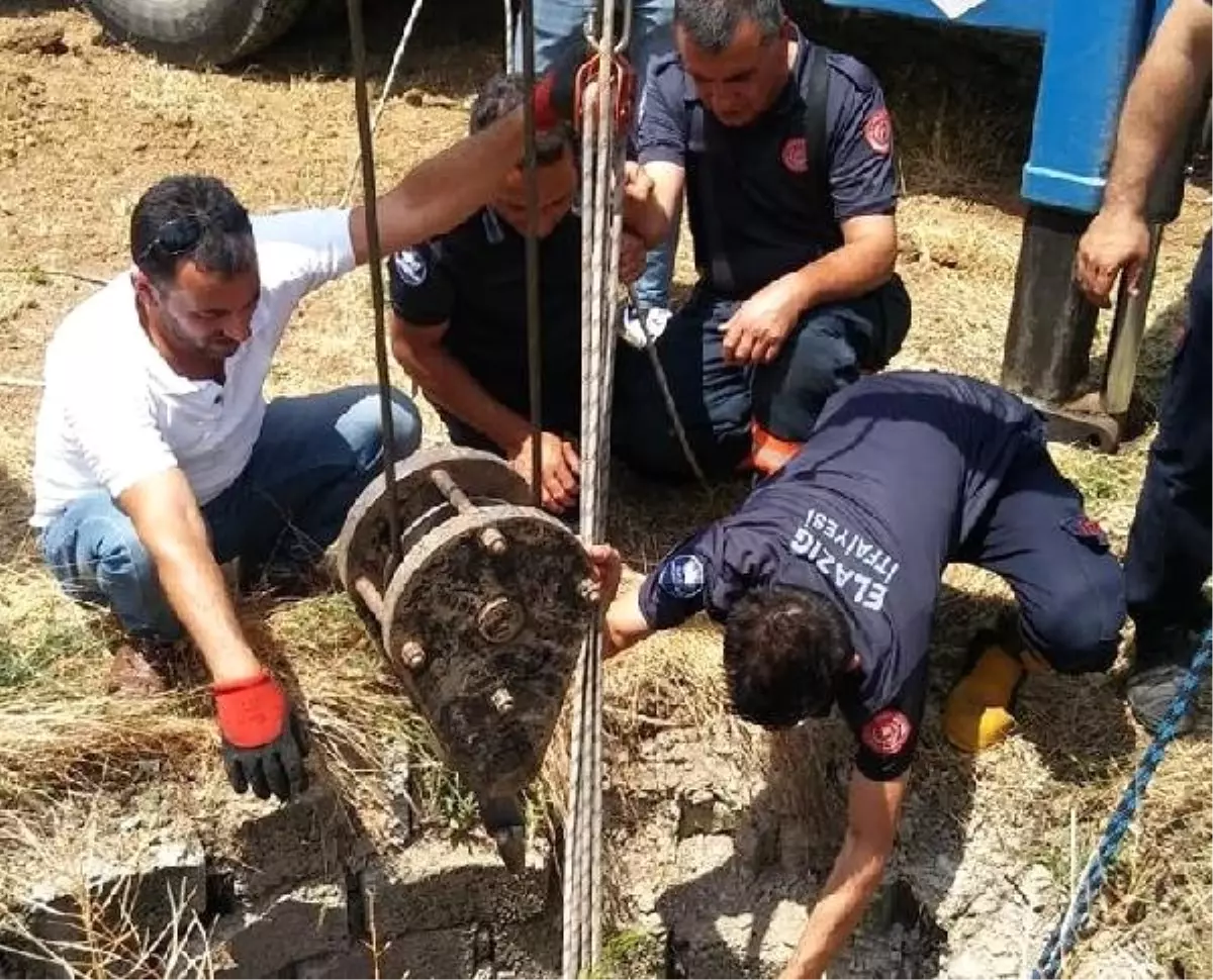 Kuyuya düşen ineği itfaiye kurtardı