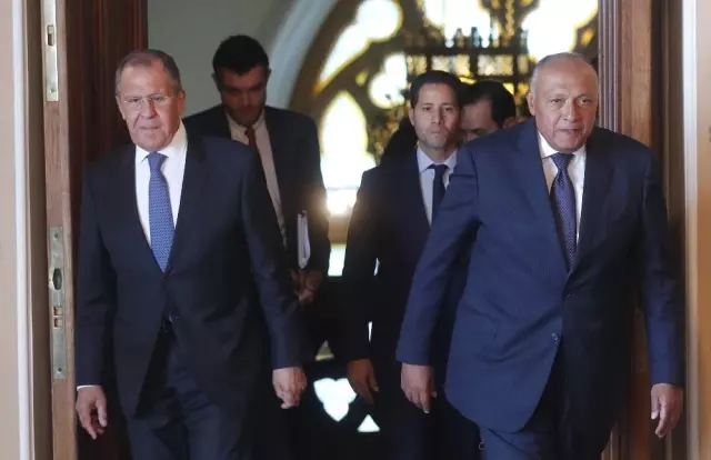 Rus ve Mısırlı dışişleri bakanları bir araya geldi