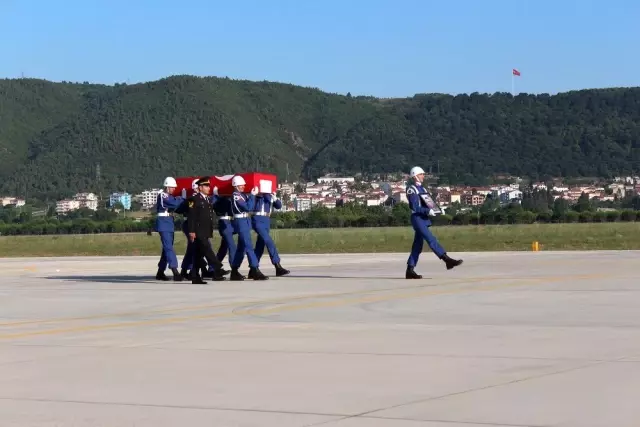 Şehit asker Yalova'da törenle karşılandı