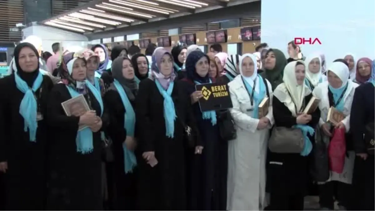 ŞEHİT YAKINLARI VE GAZİLER UMREYE GİTTİ