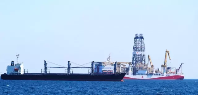 Sondaj gemisi 'Yavuz' Antalya açıklarında
