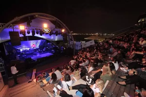 Ünlü isimler Florya'da sahne alacak Ünlü isimler Florya'da sahne alacak