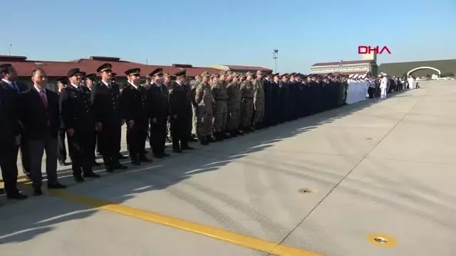 YALOVA Tezkeresine 5 gün kala kaza kurşunu ile şehit oldu YALOVA Tezkeresine 5 gün kala kaza kurşunu ile şehit oldu