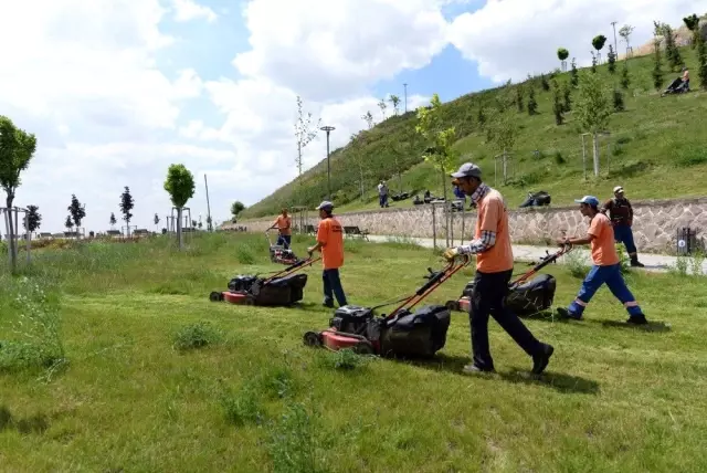 Altındağ'da parklara yoğun bakım