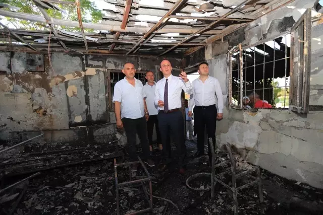 Başkan Örki yanan dolmuş durağında incelemelerde bulundu