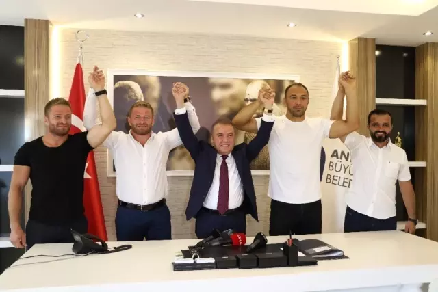 Başpehlivanlar Balaban ve Gürbüz'ün hedefi finalde karşılaşmak