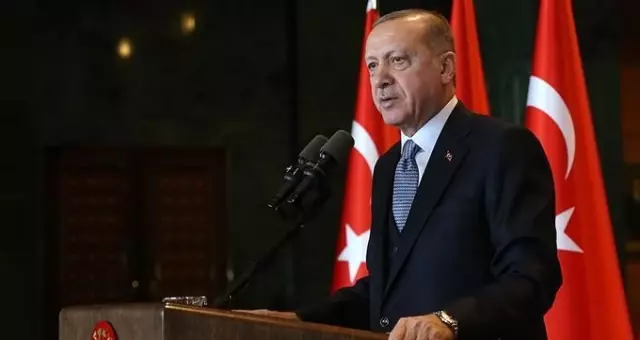 Cumhurbaşkanı Erdoğan: Sağlam temellere oturan demokrasimiz yine kazanmıştır