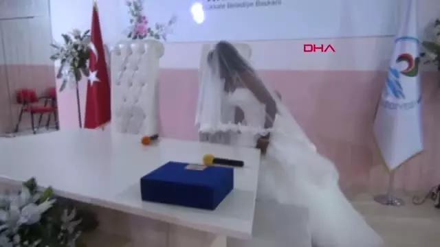 Denizli'ye Fildişi Sahili'nden gelin geldi