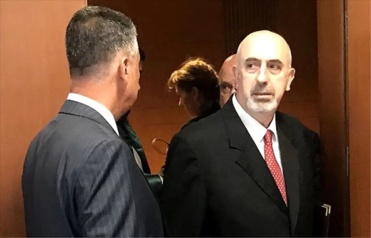 Ev hapsindeki ABD konsolosluk çalışanı serbest