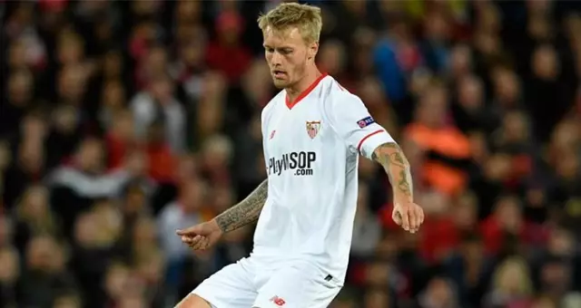 Fenerbahçe'nin transfer gündemindeki Simon Kjaer'in menajerinden ayrılık açıklaması
