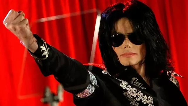 Fotoğraf galerisi: 10. ölüm yıl dönümünde pop müziğin efsanesi Michael Jackson