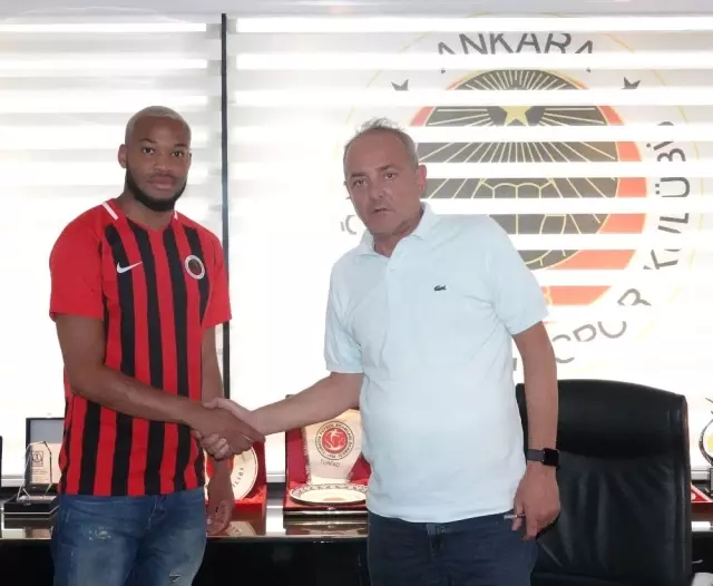 Gençlerbirliği, Pierre-Yves Polomat'ı kadrosuna kattı