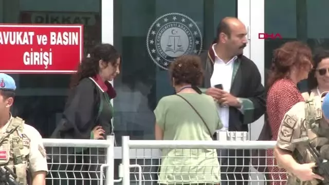 İSTANBUL-GEZİ PARKI EYLEMLERİNE İLİŞKİN DAVADA SANIKLAR SAVUNMA YAPIYOR İSTANBUL-GEZİ PARKI EYLEMLERİNE İLİŞKİN DAVADA SANIKLAR SAVUNMA YAPIYOR